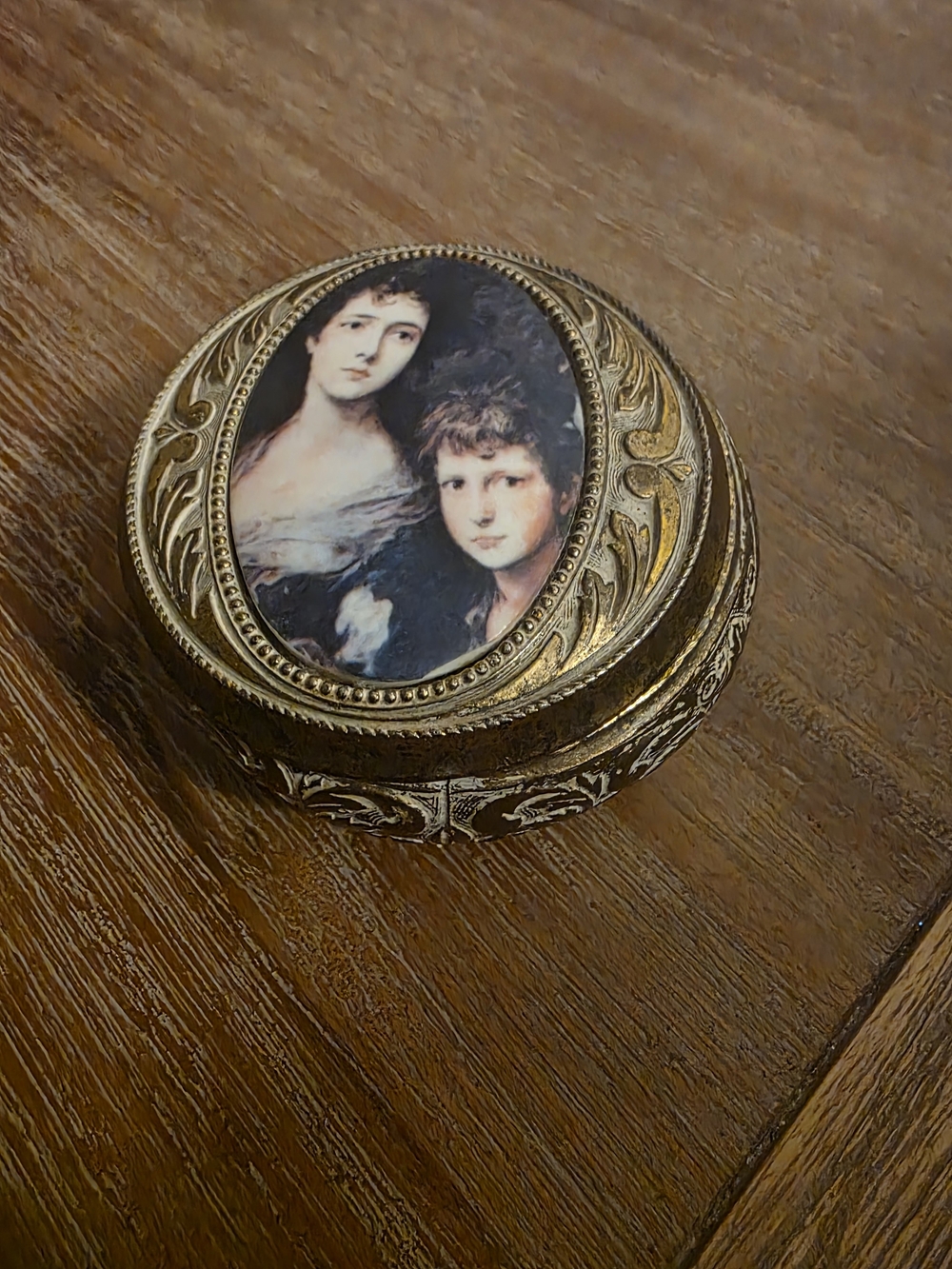 Antique-Style Gold Tone Round Trinket Box with Portrait Lid